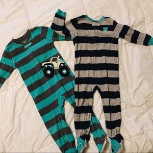 Carter’s 3t boy footies
